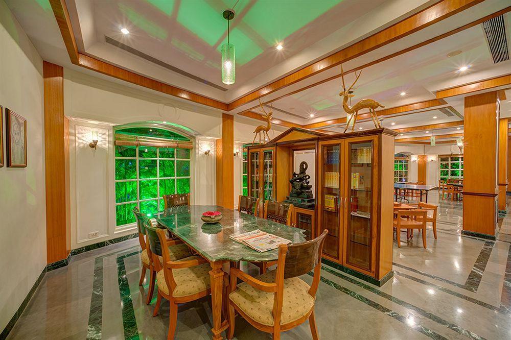 Renest Shraddha Inn - Shirdi Eksteriør bilde